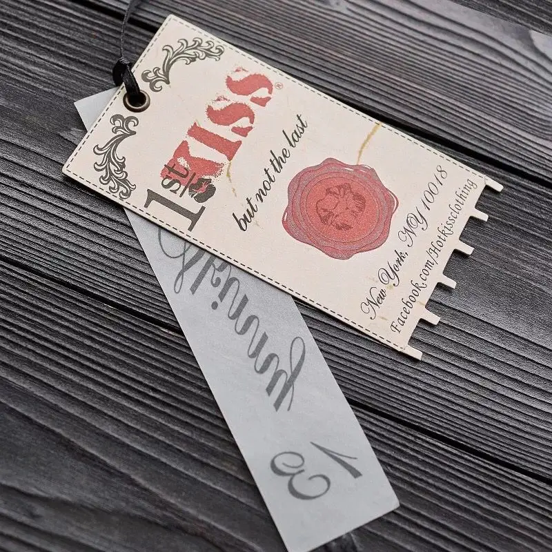 Cheap Custom Design Printing Name Logo 400GSM Paper Clothing Garment Hang Tag with String and Eyelet