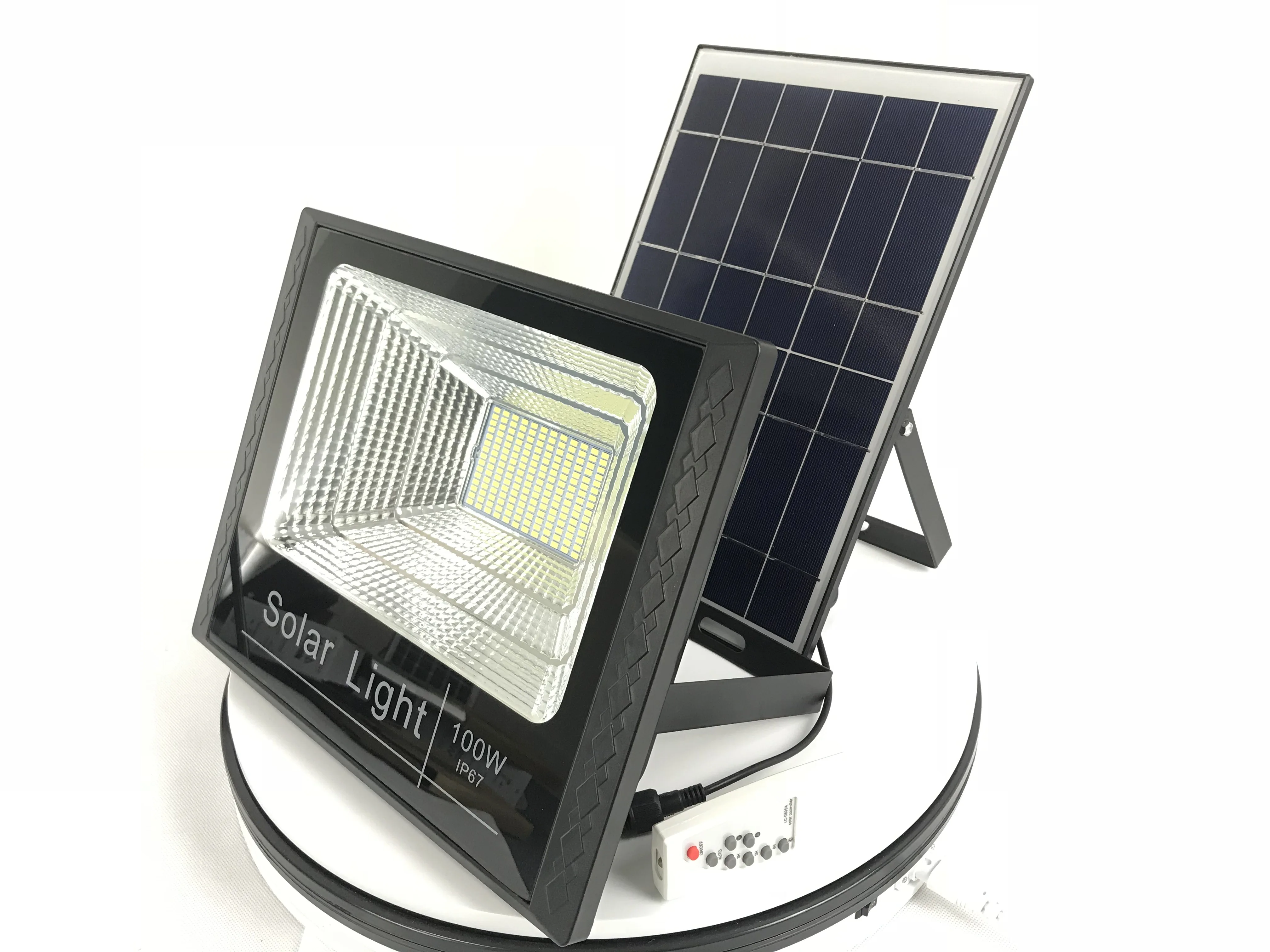 High quality wholesale outdoor waterproof energy saving IP67 100w led solar flood light