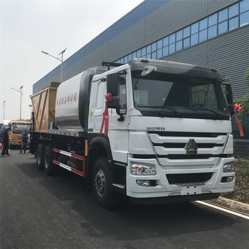 6x4 Sinotruck Synchronous Asphalt Chip Seal Sealer Sealing Truck including 8000 liters asphalt and 12000 grave tank