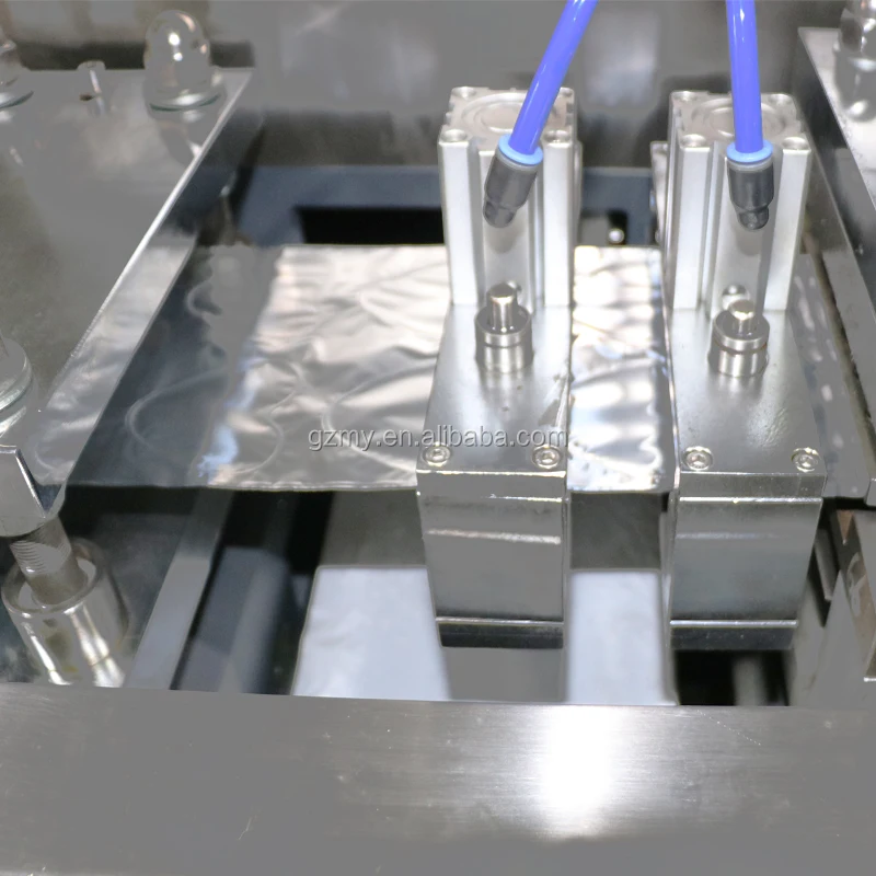 Машина для наполнения и герметизации медом в форме ложки