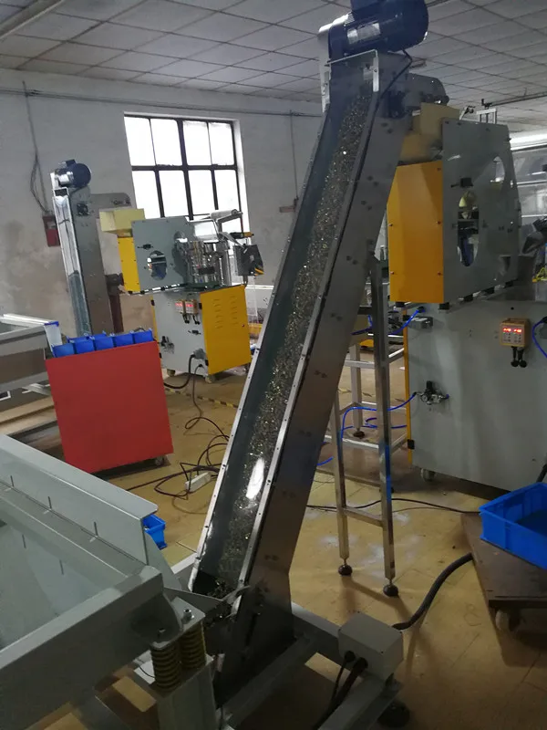 Fastener Bolt Nut Nail Packing Machine with Plastic bags packaging