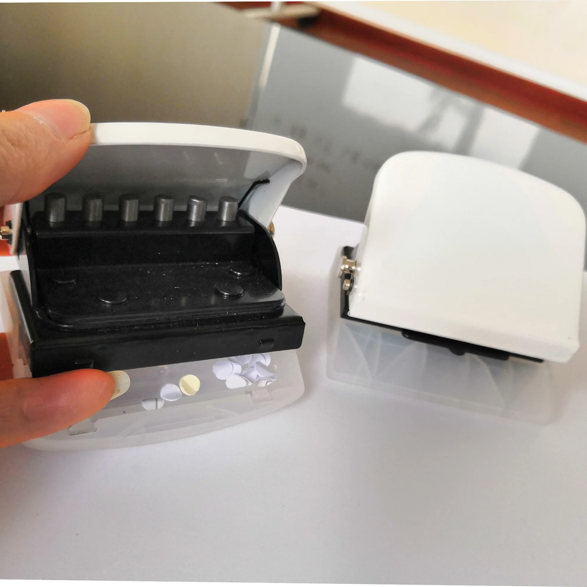 paper hole puncher GP-0630