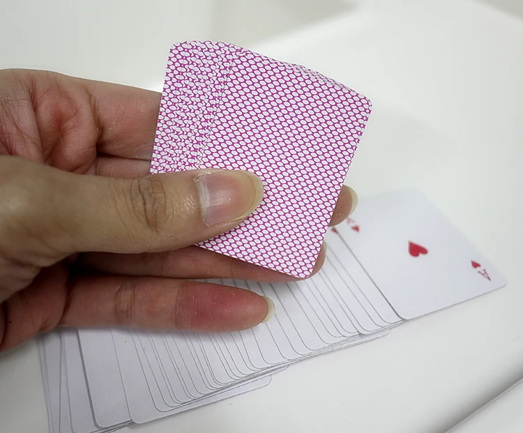 Leisure and environmentally friendly paper portable mini playing cards travel small poker