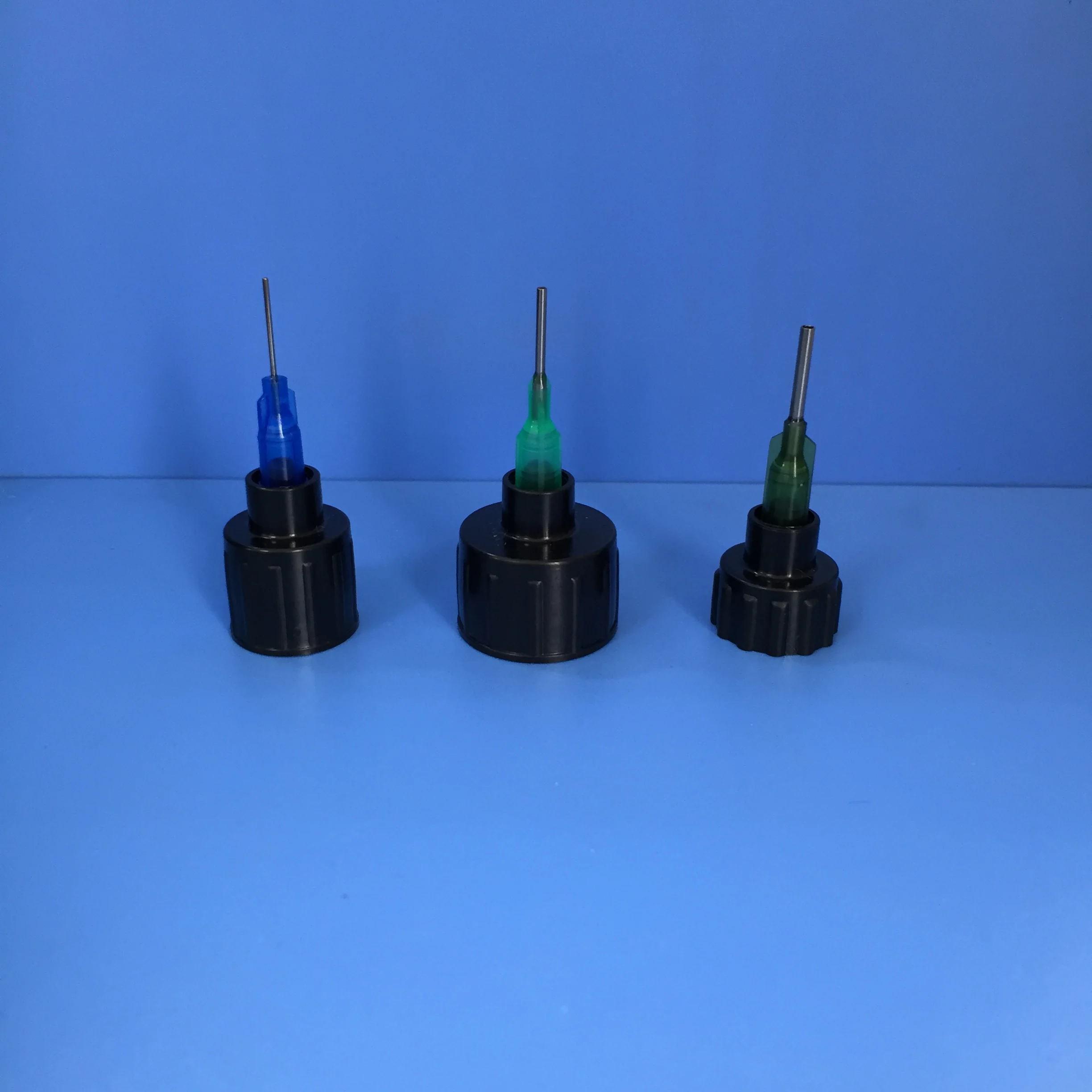 Luer Lock Cap With Blunt Needles