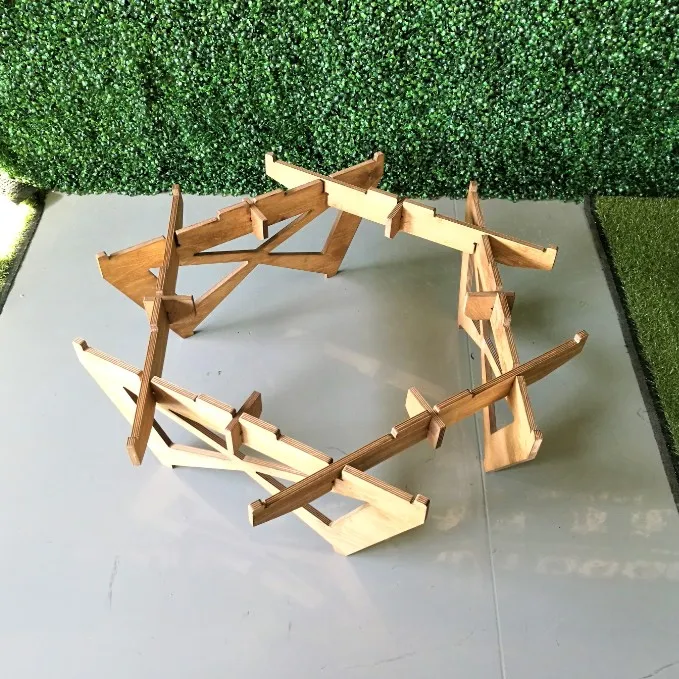 Kingmax OEM portable wooden camping table ply wood material custom family garden picnic bbq camp table