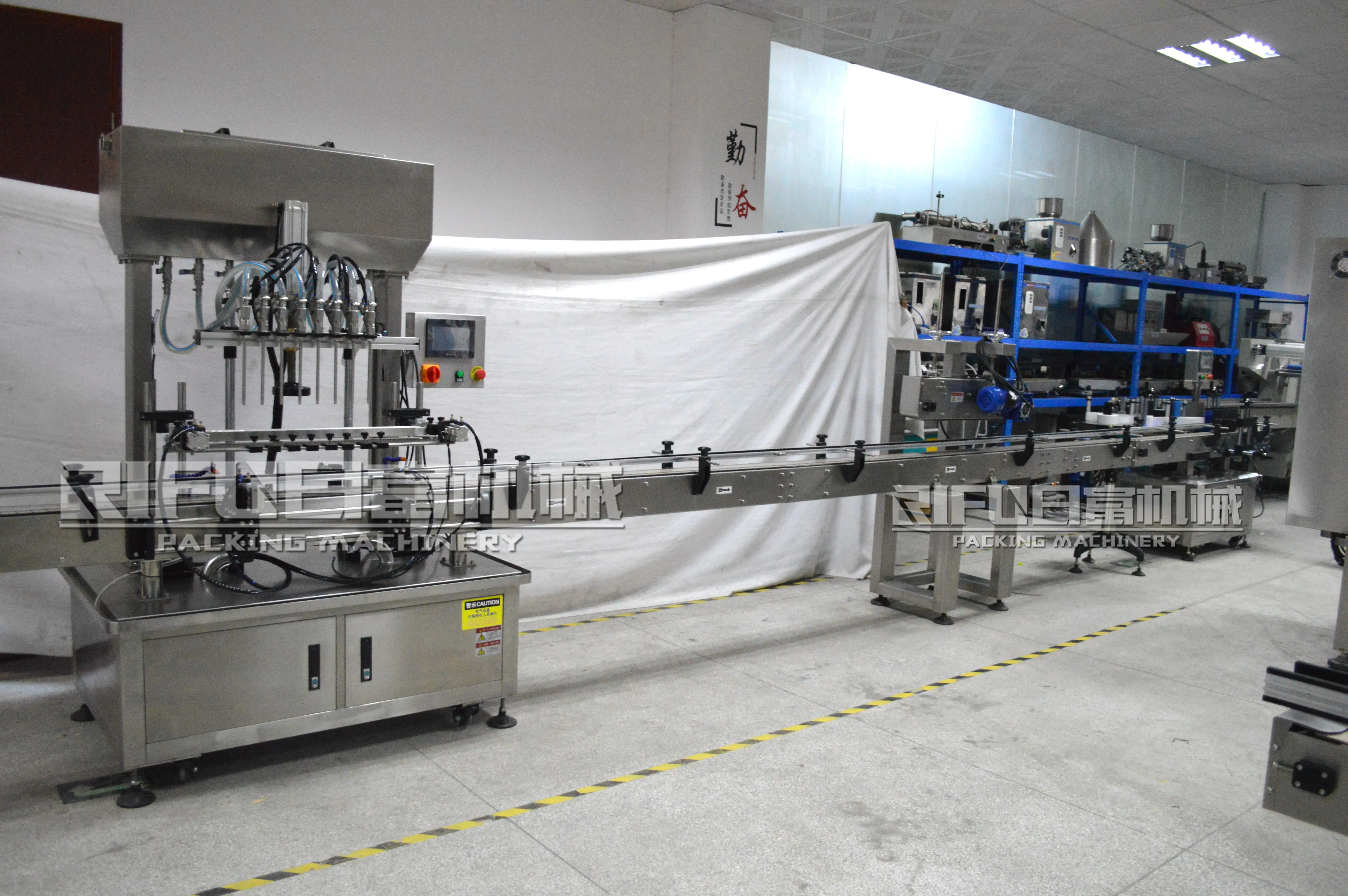 Automatic Glass Bottle Juice Filling Machine / Wine Bottling Equipment Line