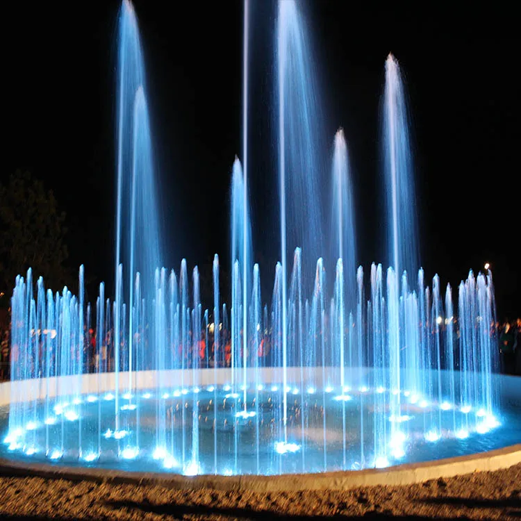 Бесплатный дизайн, маленький фонтан для танцев в саду с программным управлением