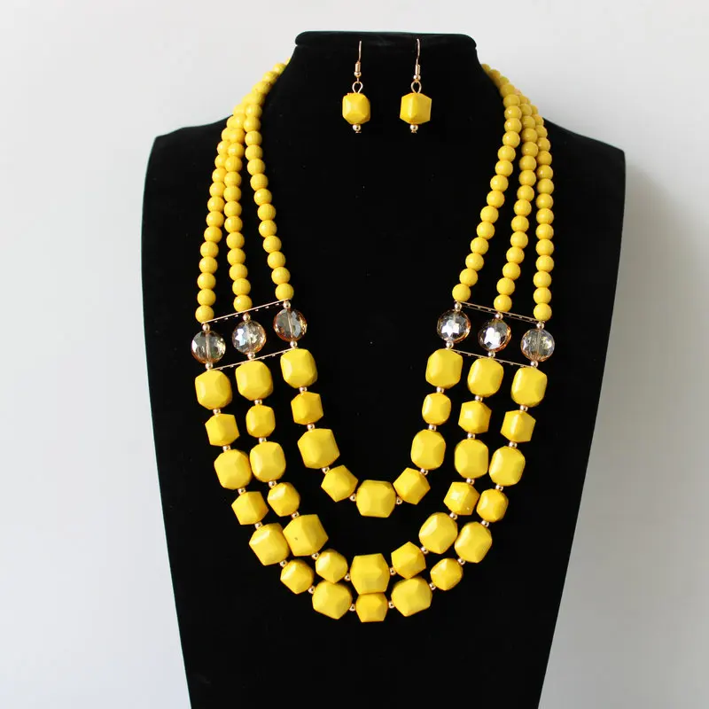 2019 New design african women statement costume colorful beaded necklace set jewelry