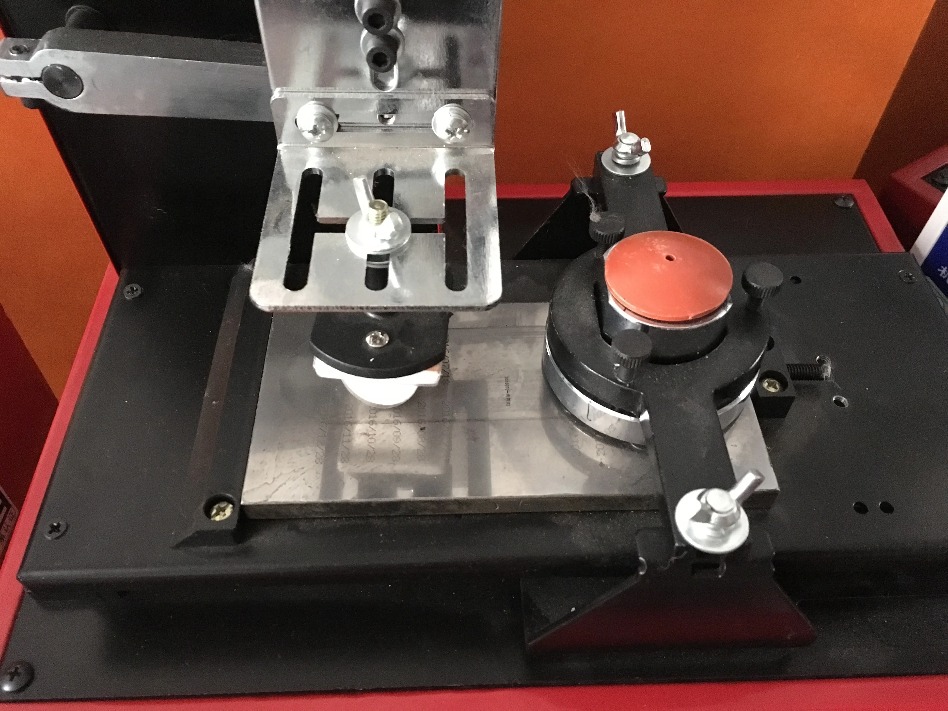 Печатная машина Tampo для стеклянной крышки