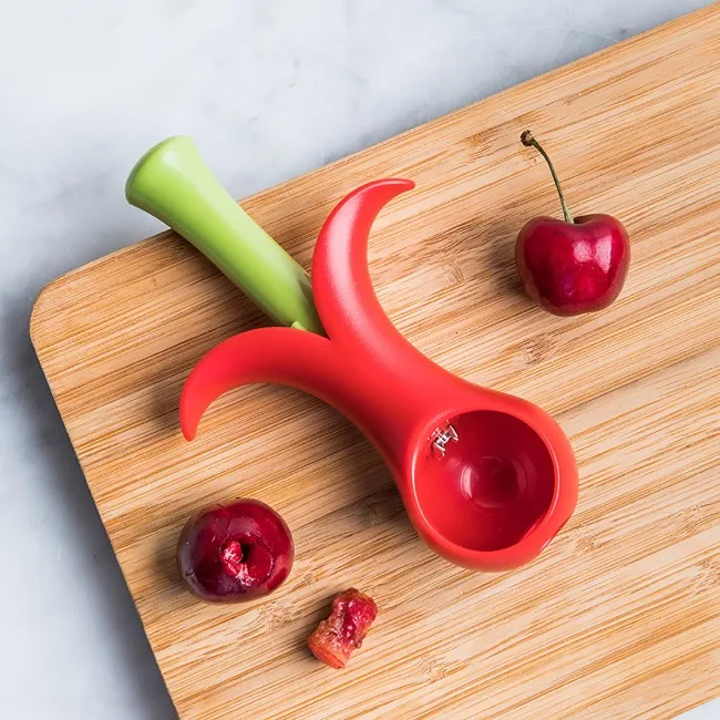 High Quality Kitchen Gadget Mini Cherry Pitter for home use