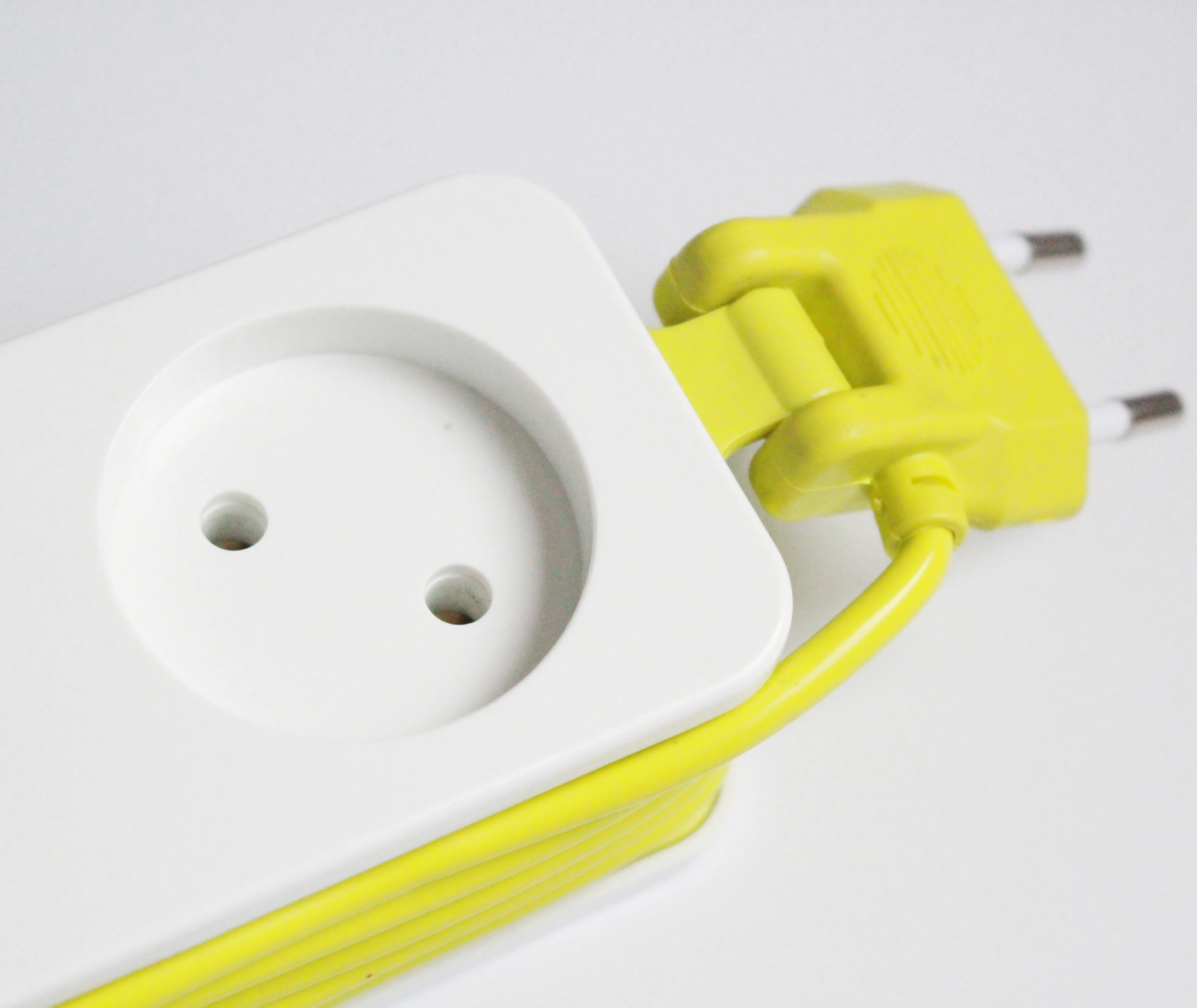  Европейский стандарт умная розетка с круглым отверстием 4 отверстия USB + 2