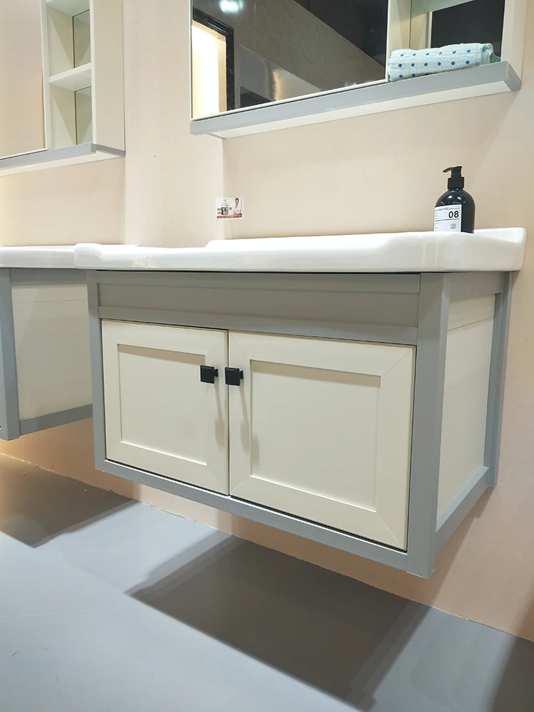 Белый шкаф для ванной комнаты туалетный столик с раковиной и зеркалом