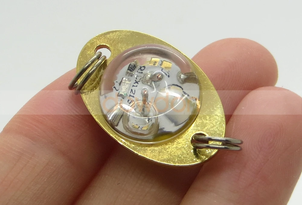5 Colors Mini Fishing Light Small Illuminating 3 cm LED Deep Drop Underwater Eye Shape Fishing Squid Fishing bait