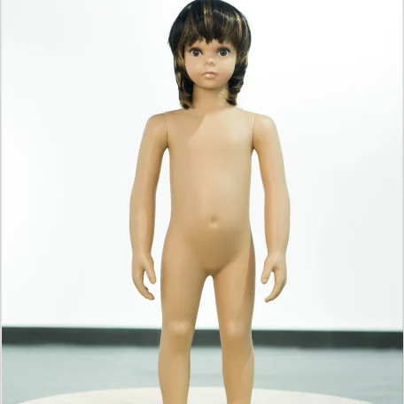 Display plastic full body PE skin color child mannequin realistic mannequin head for wigs