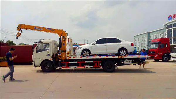 6 Ton Tow Truck/Wrecker Truck/ Flatbed Towing Truck with Crane Cheap and Best