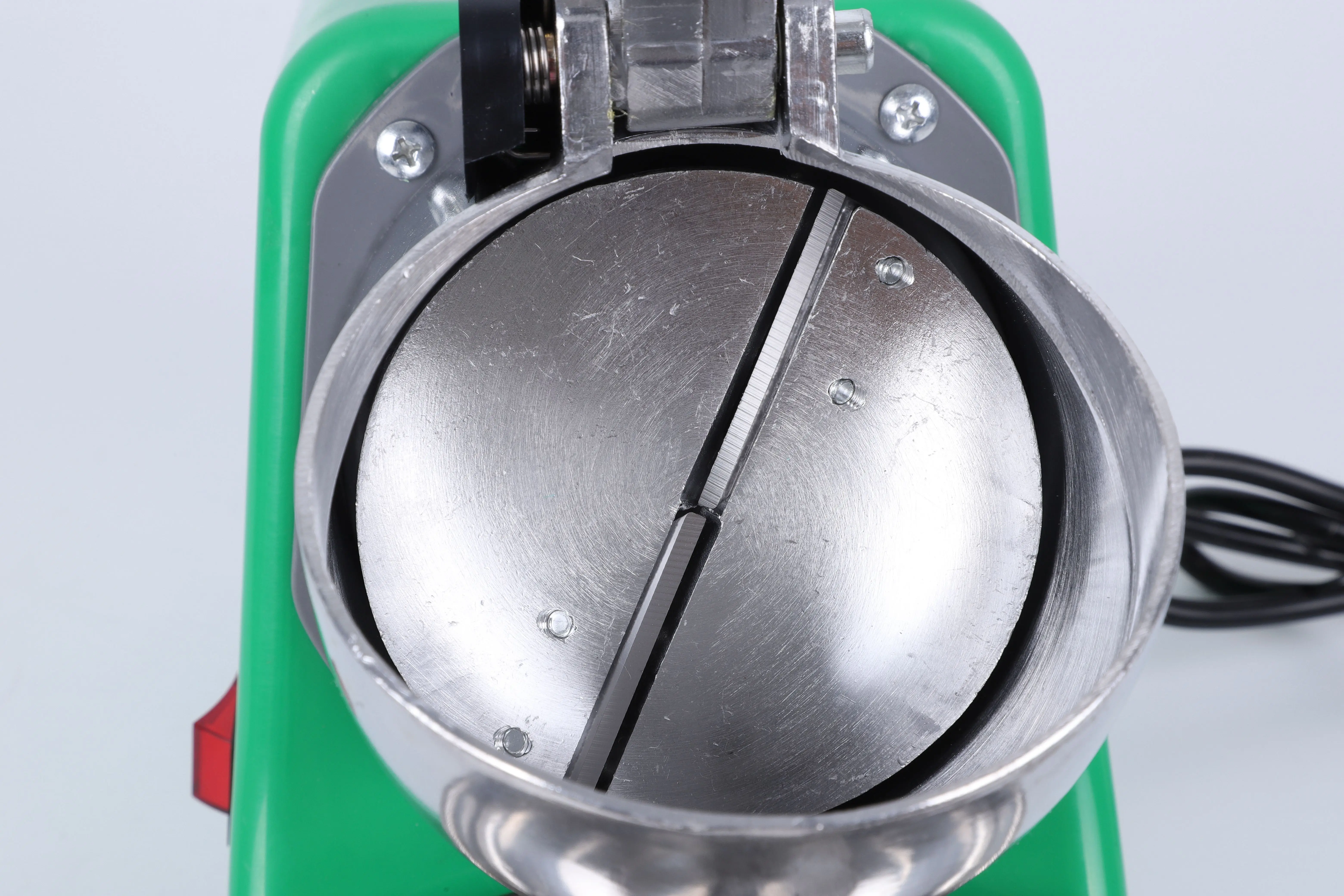 Good Quality Commercial Block Ice Ice Crushing Machine Ce Certification Electric Ice Shaver