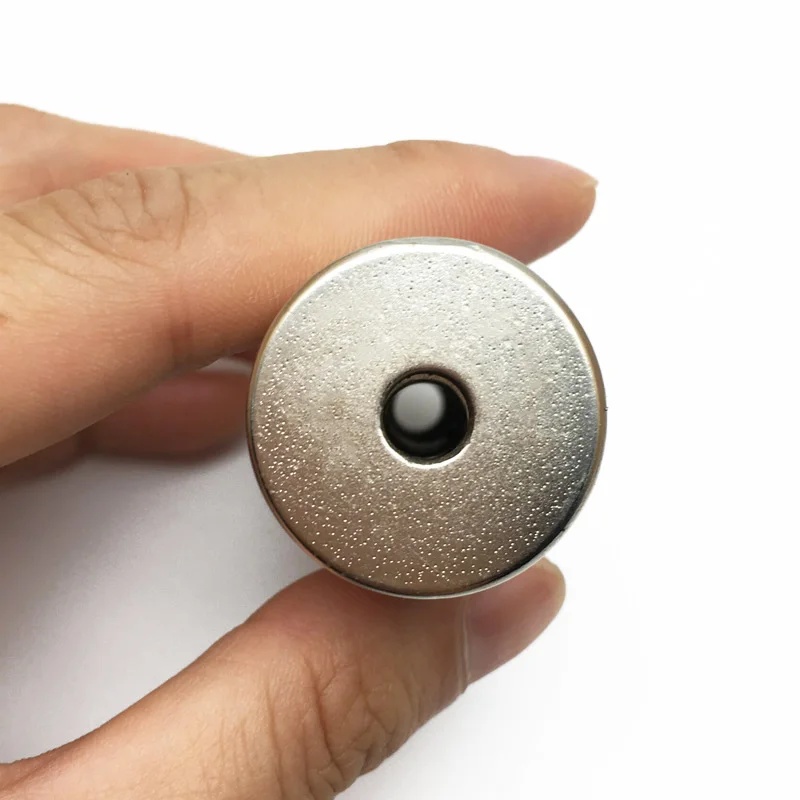 N52 дисковый неодимовый магнит с потайным отверстием
