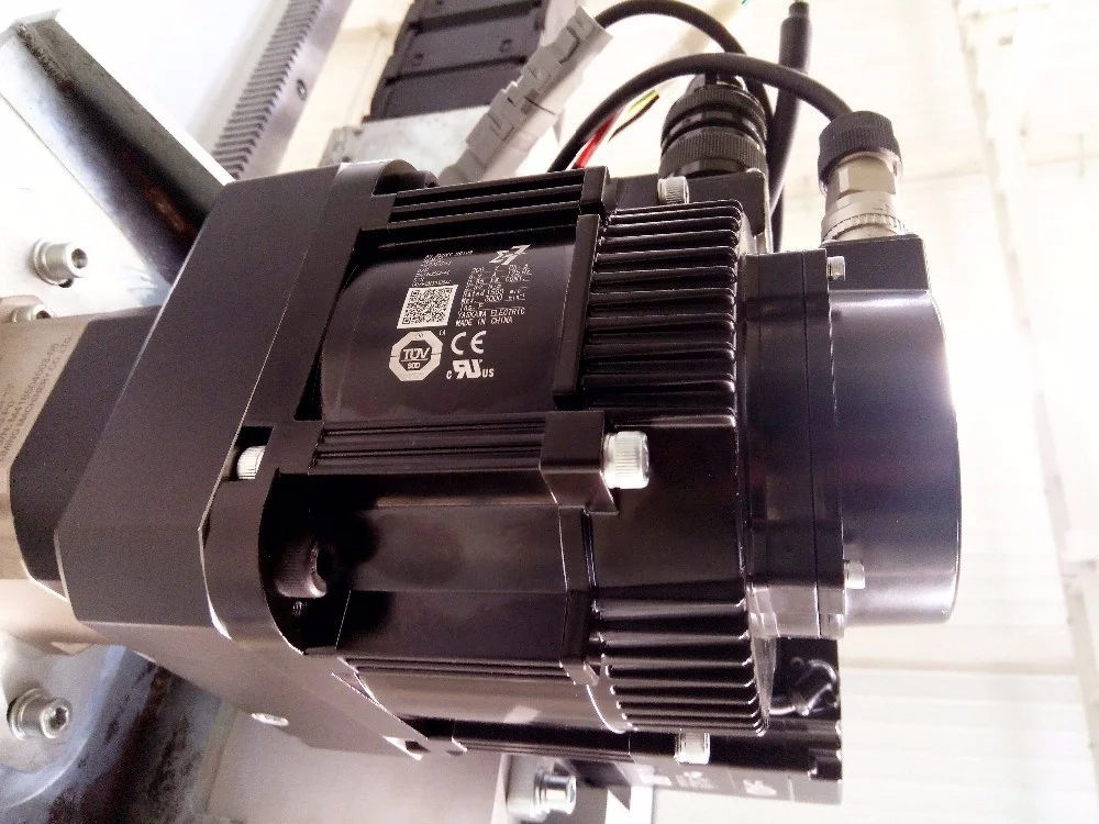 Aluminum profile CNC drilling and milling machine