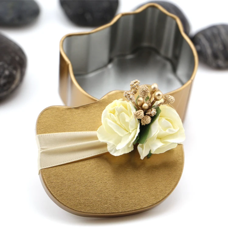 
China Hot Sale Small Metal Square Tin with Ribbon Storage Candy Box Tea Gift Tin 