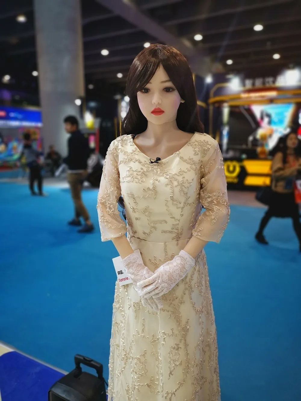 AI humanoid women greeting service robot