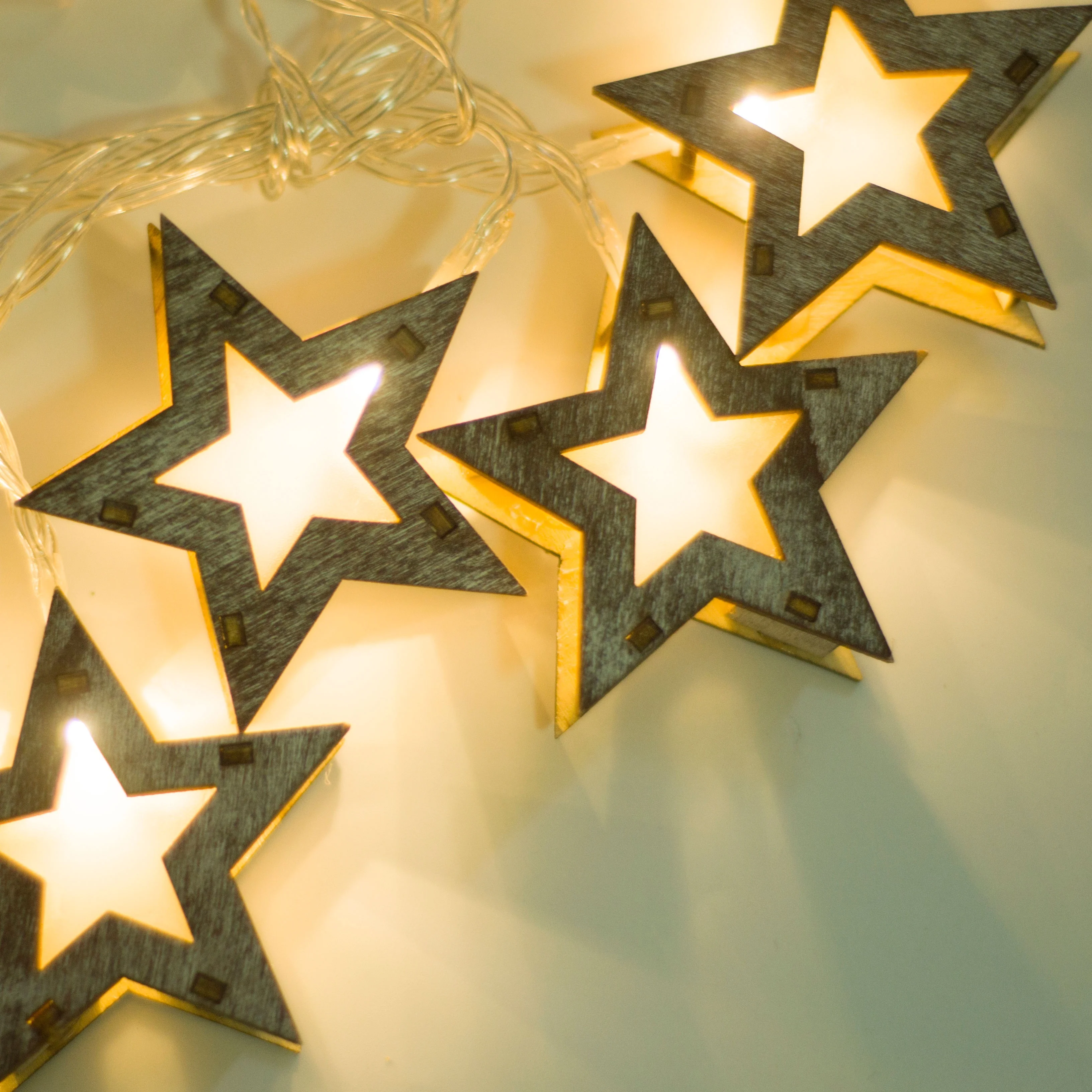 Custom Holiday Decoration 10 LED Battery Powered Wooden Christmas Star Shaped String Lights