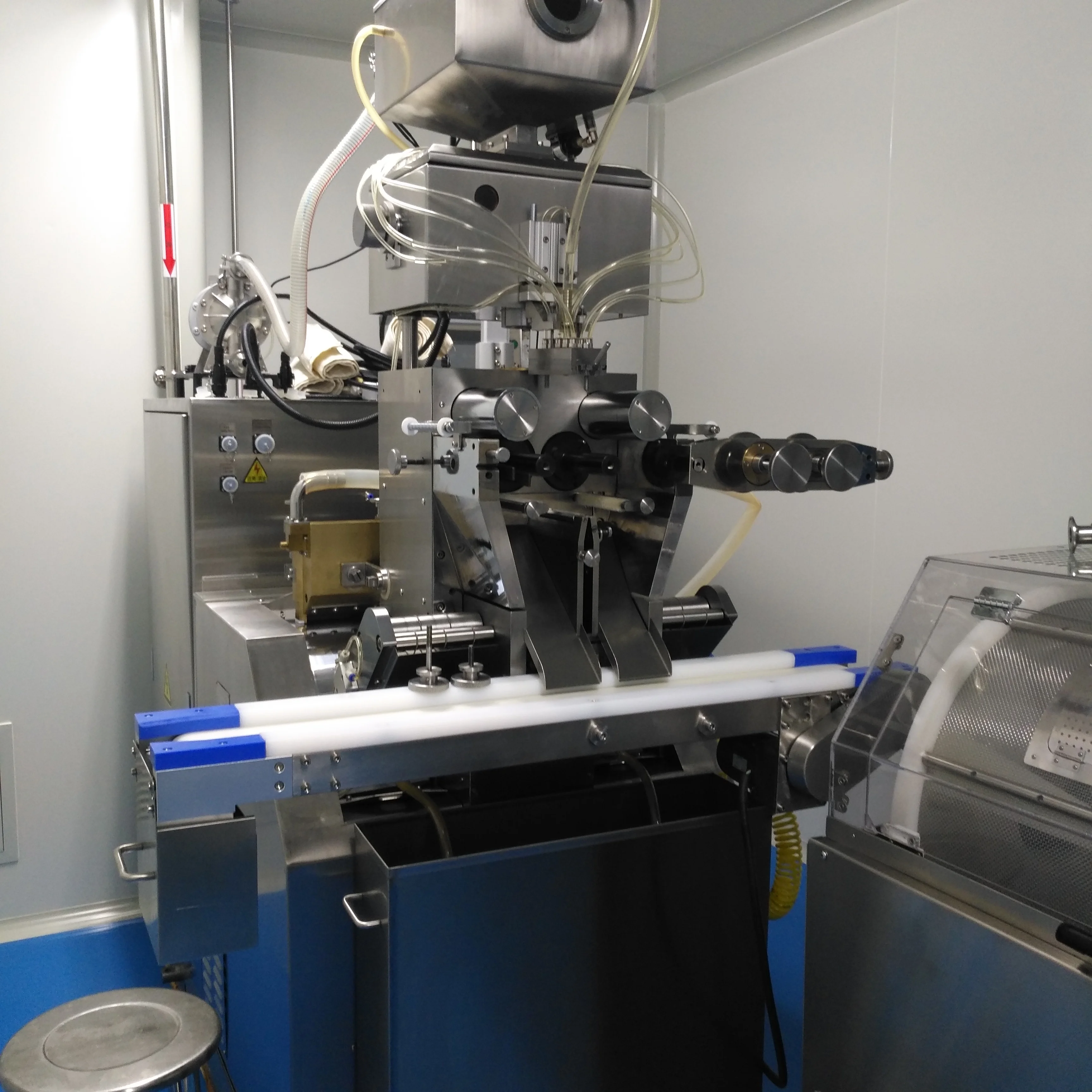 
6inch Scale CS game professional grade Paintball Making Encapsualtion Machine S406PB 