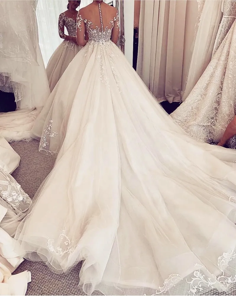 Wedding Dresses with Long Tail Pearl Lace Bridal Gowns Beautiful Beaded Long Sleeve Ball Gown Bridal Dress 2021 Vestido de noiva