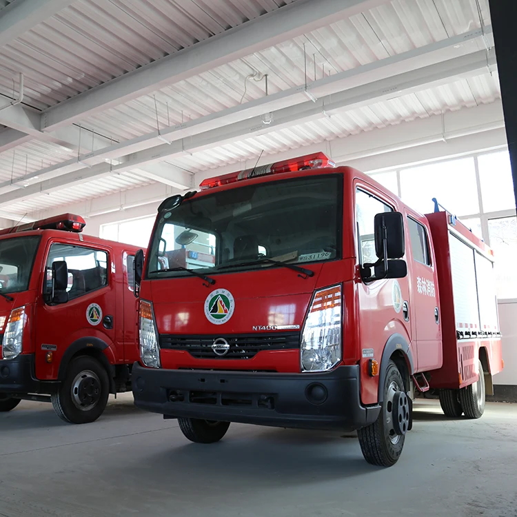 Emergency Vehicle Fire Fighting Truck Engine Price
