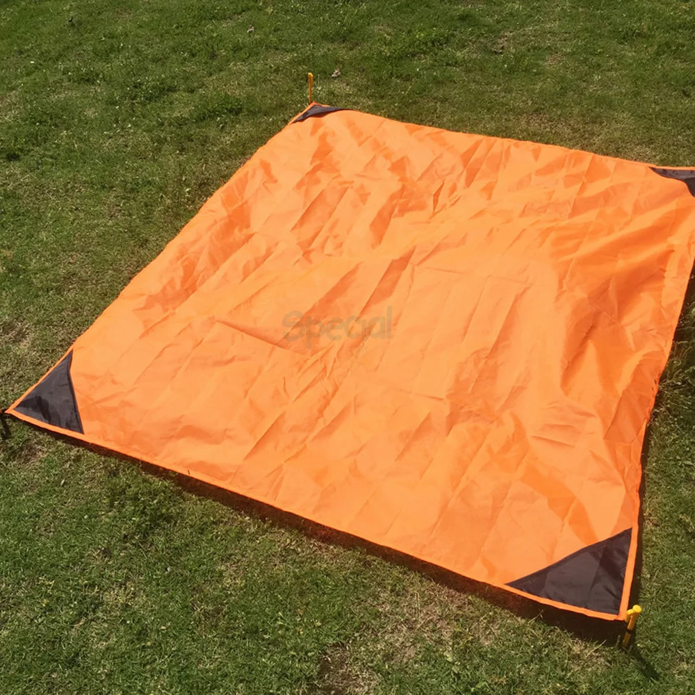 Wholesale portable folding picnic blanket nylon beach pocket mat