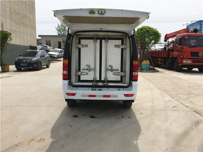 
Dongfeng gasoline 2ton 1ton minibus small refrigerator truck for sale 