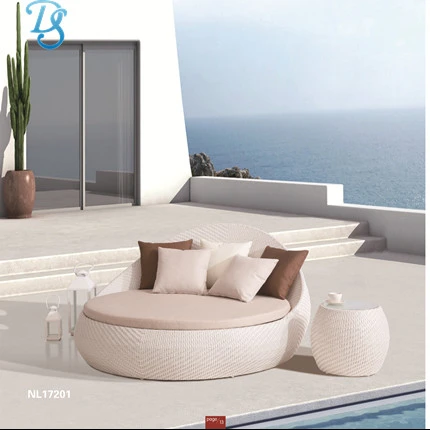 High quality aluminium outdoor sun lounger .hand made rattan lounger chair  swimming  pool daybed outdoor rattan daybed