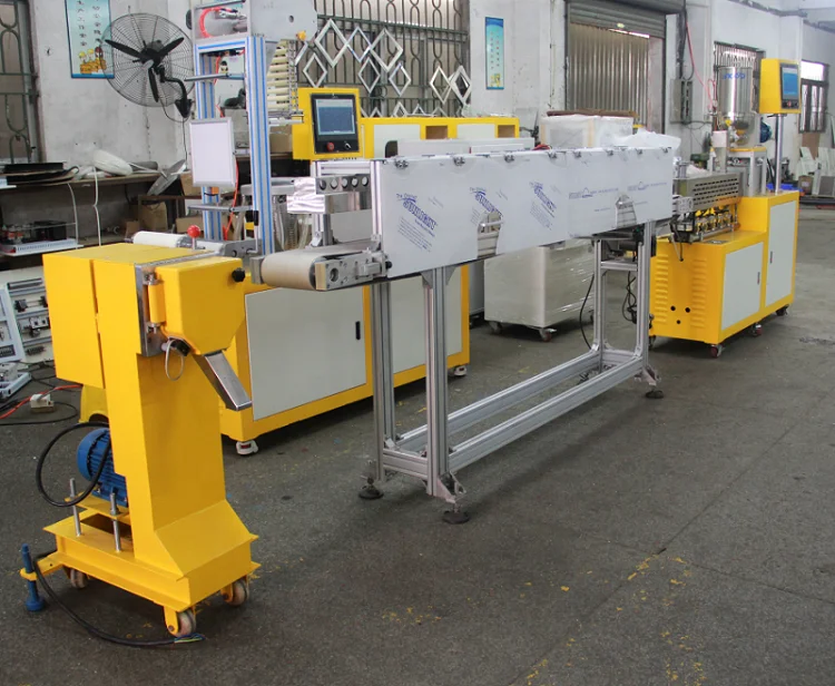 Пластиковый лабораторный экструдер ПЭТ/ПВХ/ПВД/ЭВА Переработка пластика воздушный охлаждающий мини-ковращающийся двойной винтовой