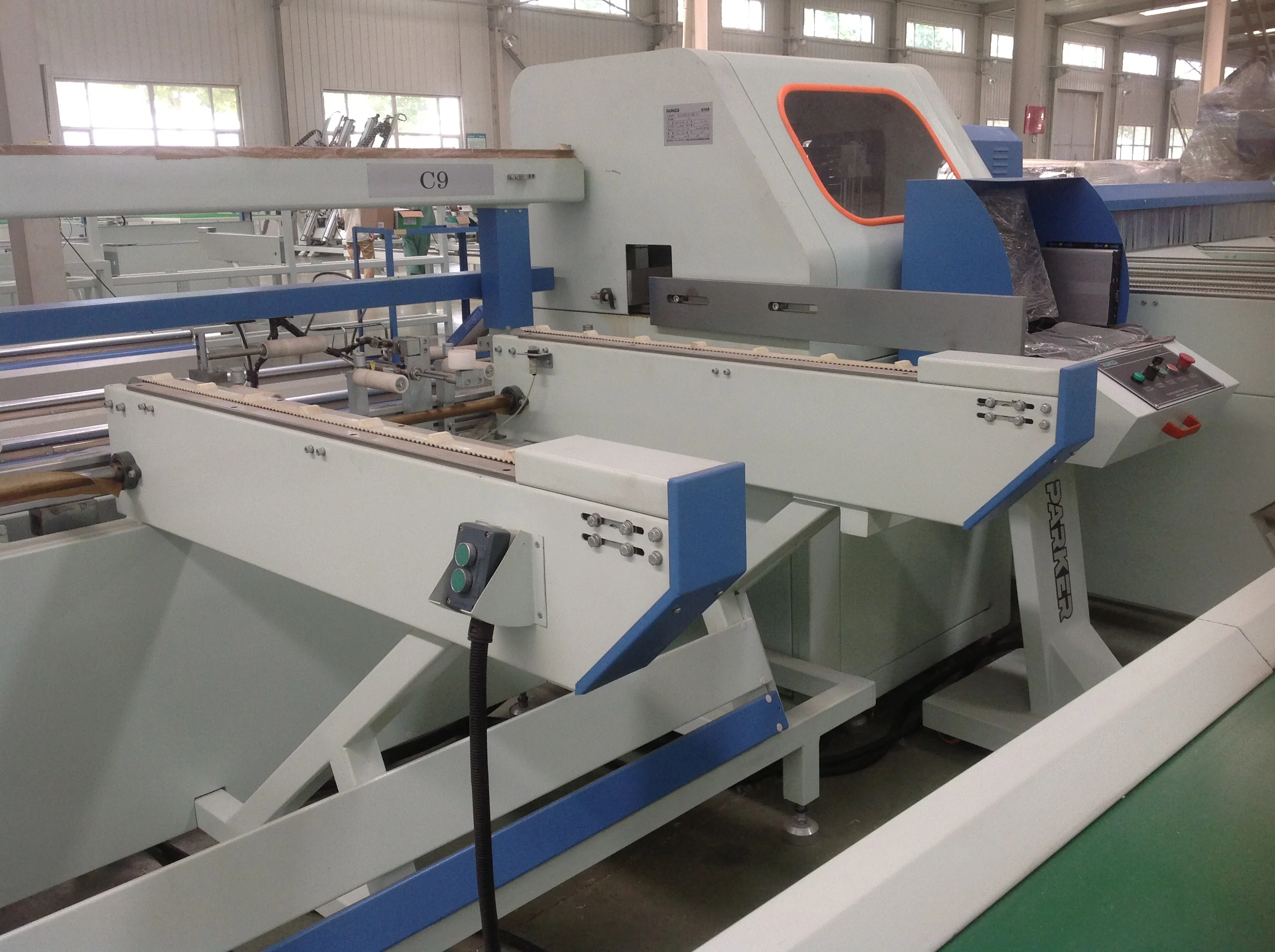 Aluminium Profile Intelligent Cutting Center High speed cutting machine