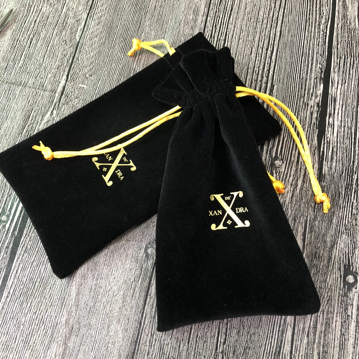 Custom White Black  jewelry Package velvet pouch with hot stamp gold logo