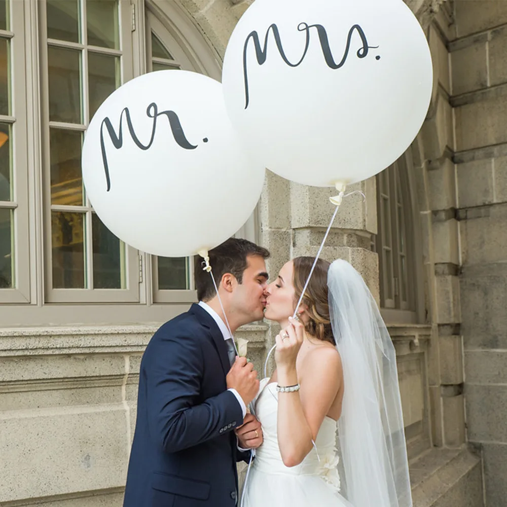 
36 Inch Giant Latex Balloons Pinrted With Mr. or Mrs. with Tassels For Wedding Decorations 