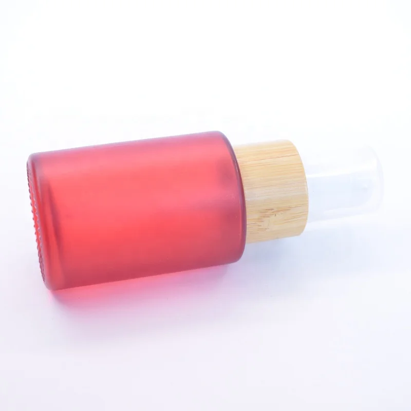 Китай производителей Лидер продаж плоское плечо 30 мл матовый красный стекло бутылка с спрей бамбук для косметической сыворотки