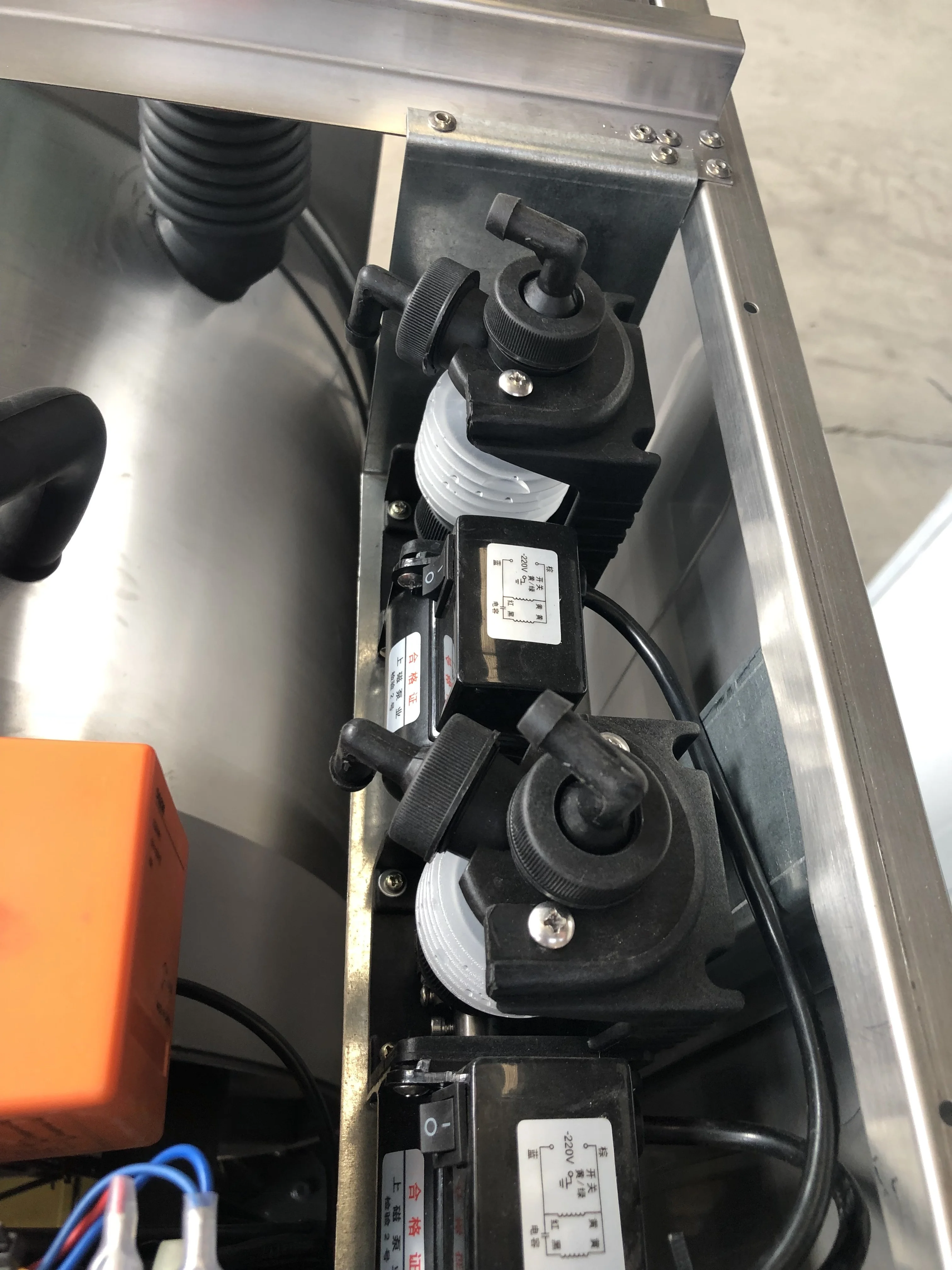 
coin operated washing machine 