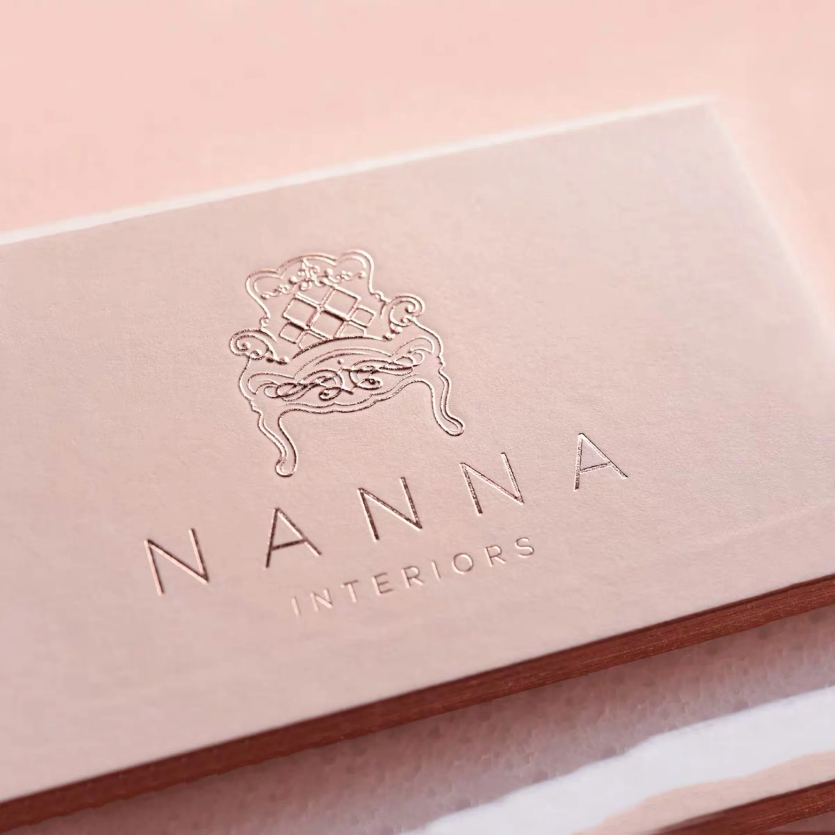 2019 новый дизайн, розовая картонная визитная карточка из матовой золотой фольги на заказ