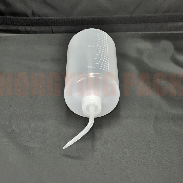 Laboratory consumables 1000 ml wash bottle