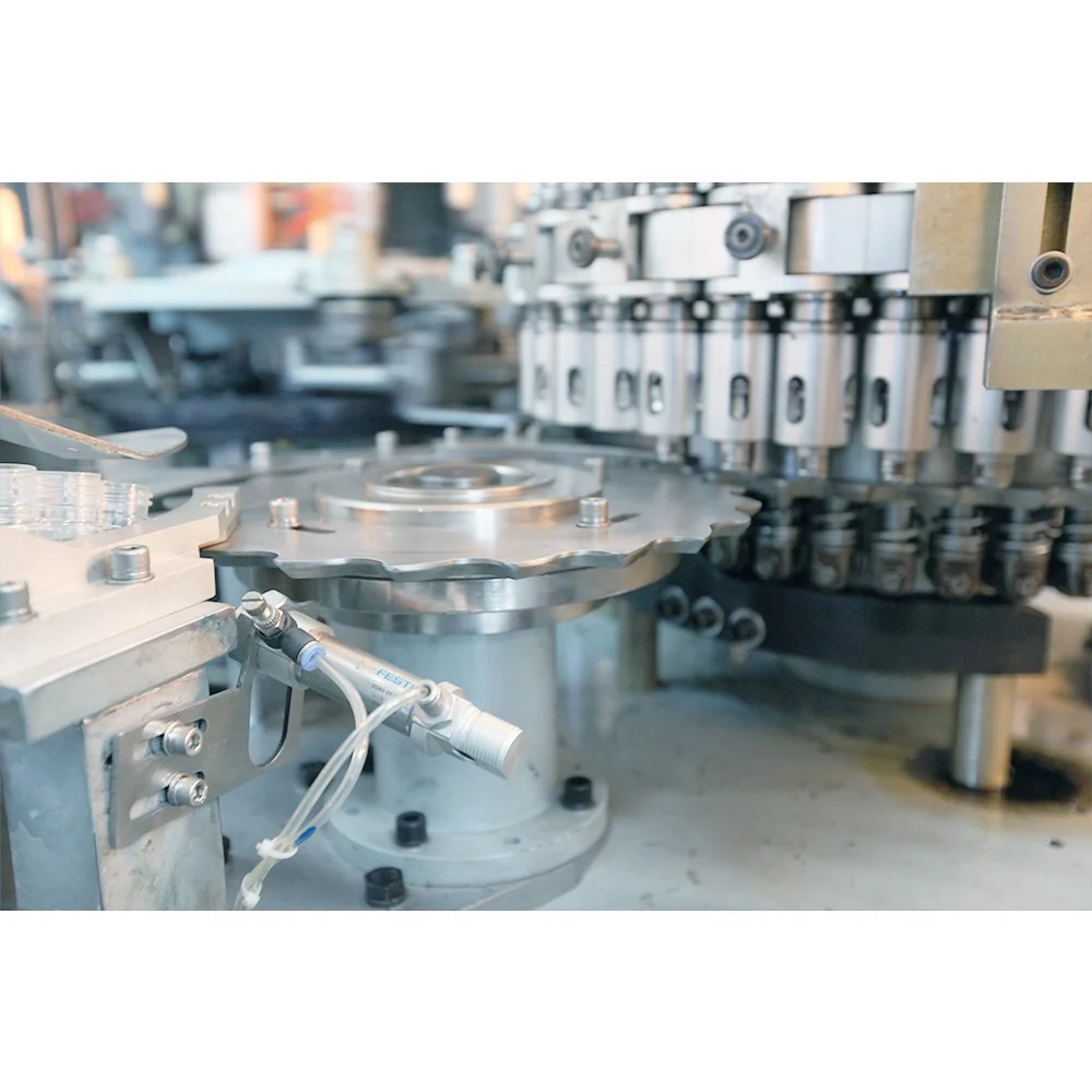 Hengyu High Speed Automatic 3 Cavity Plastic PET Soft Drink Water Bottle Blow Machine