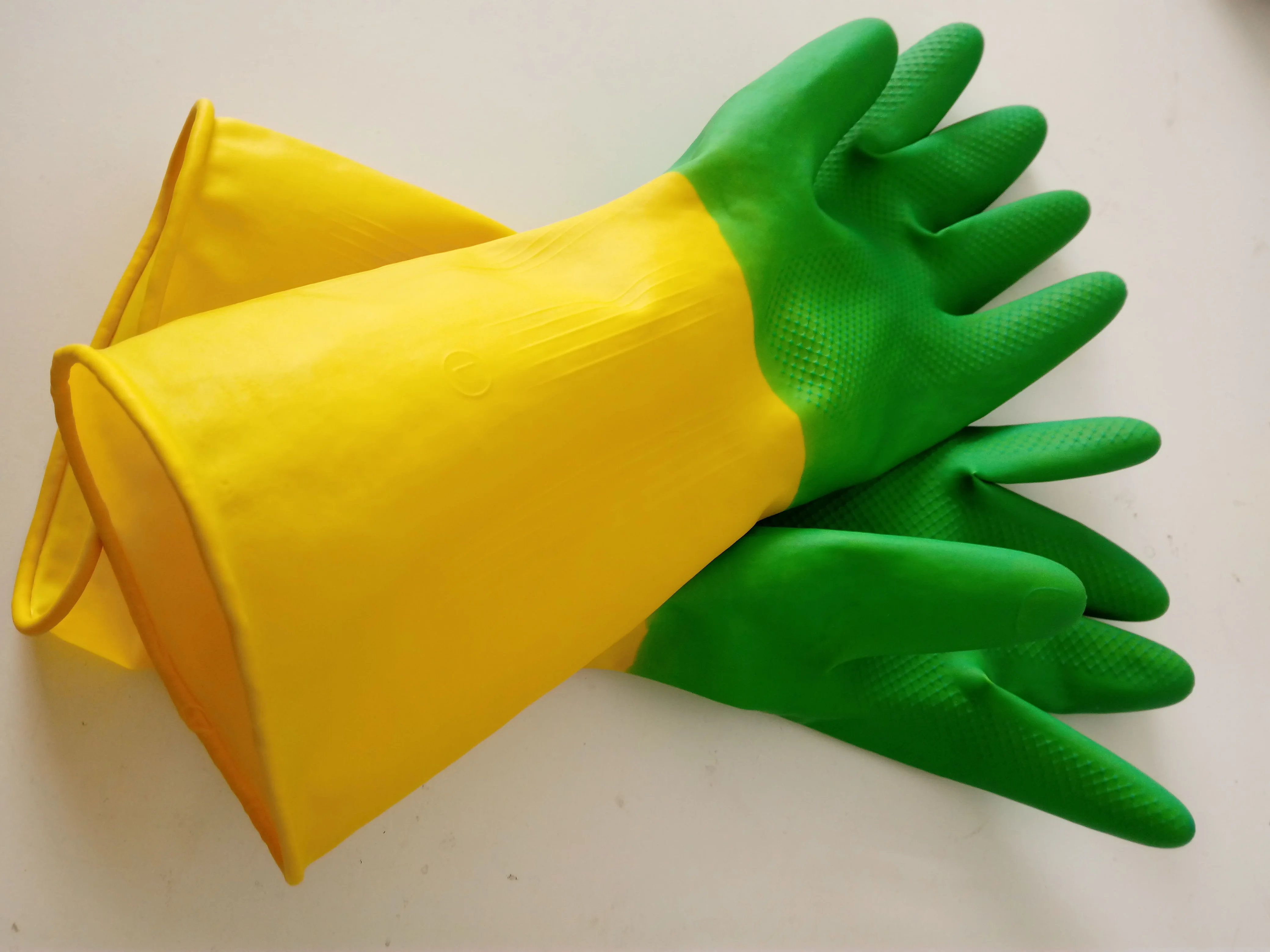 Green and yellow bi-color gloves household cleaning rubber gloves