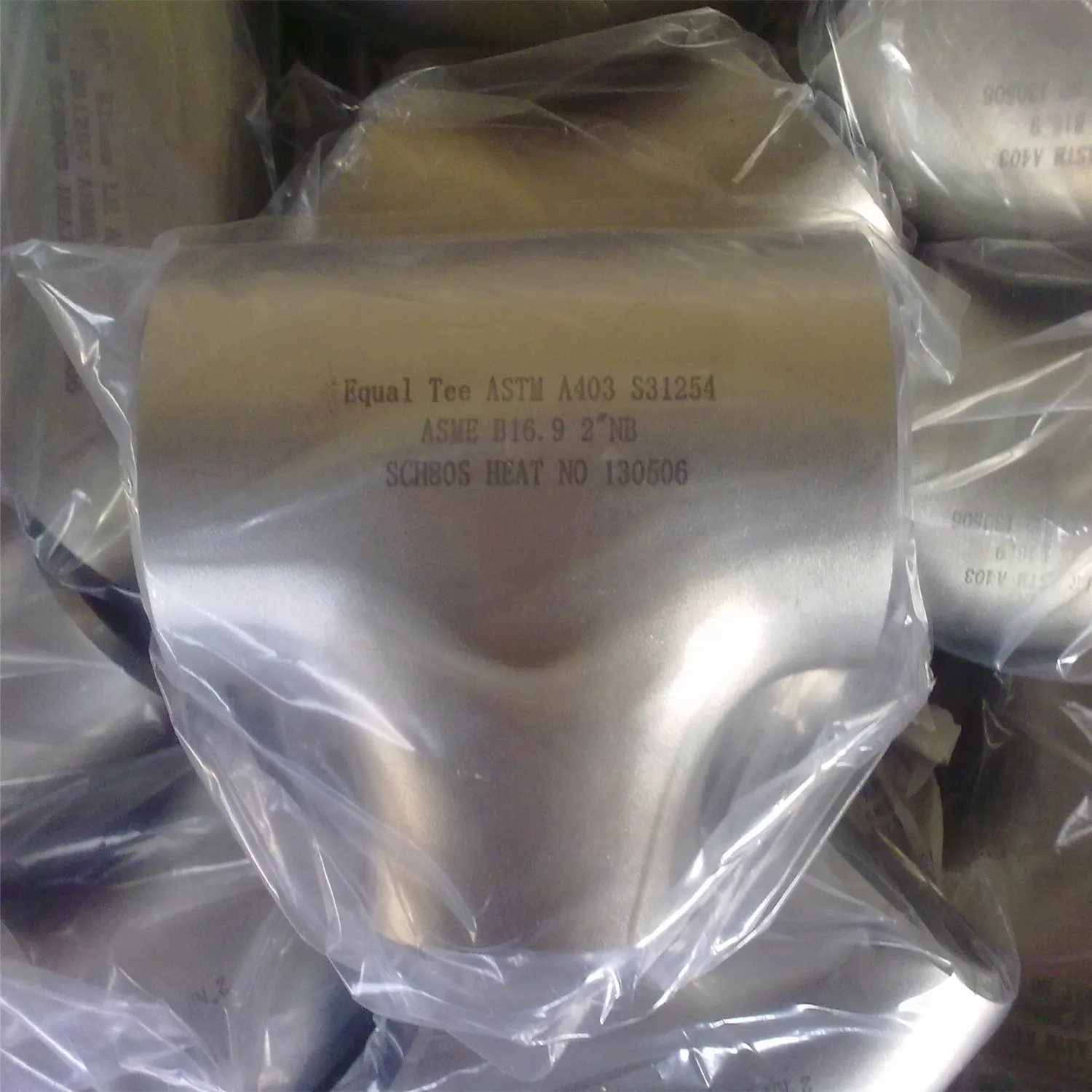 China Supplier ASME B16.9 Stainless Steel A403 WP304 BW SCH80 Equal Tee 304 316 904