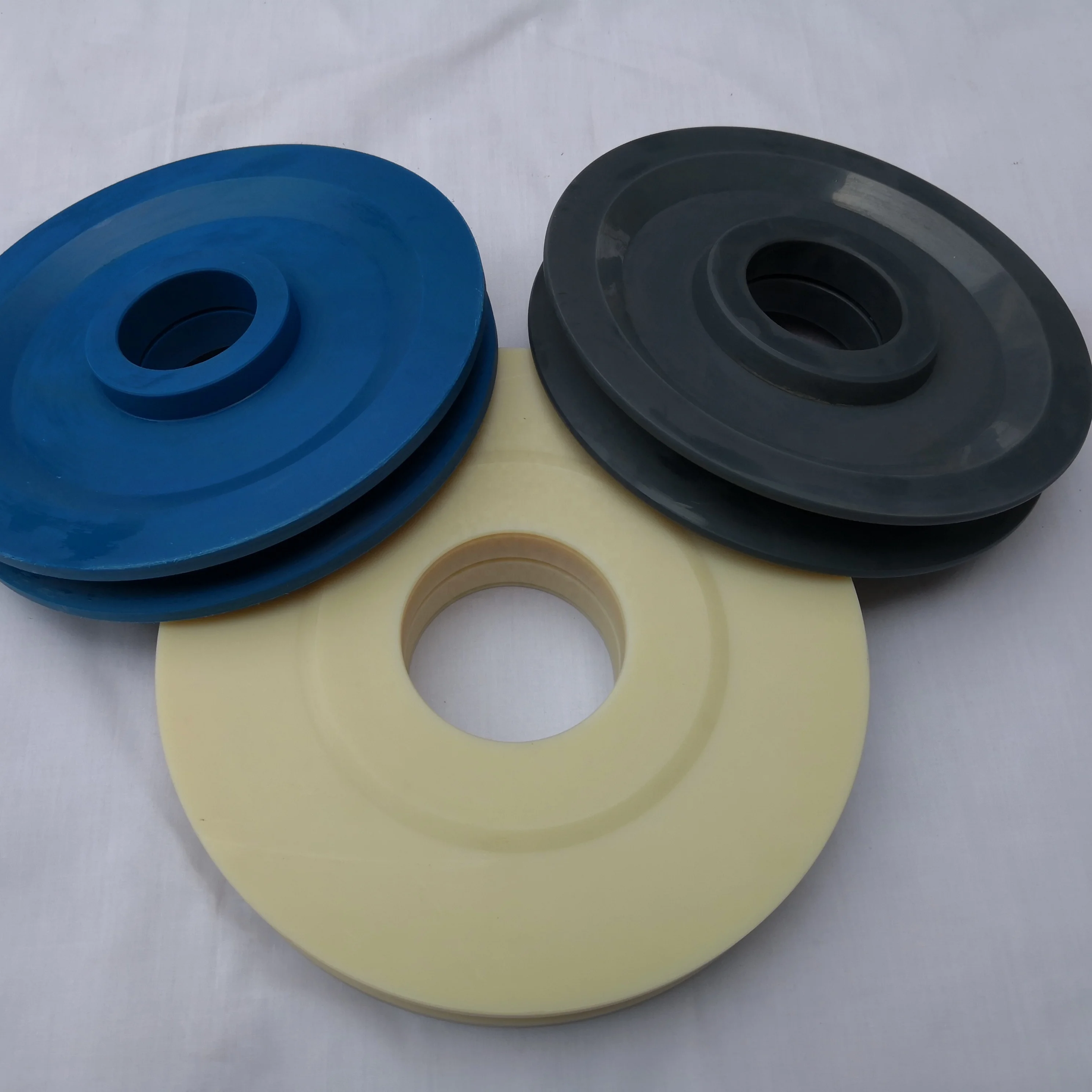 
corrosion resistant plastic pulley wheel with bearing 
