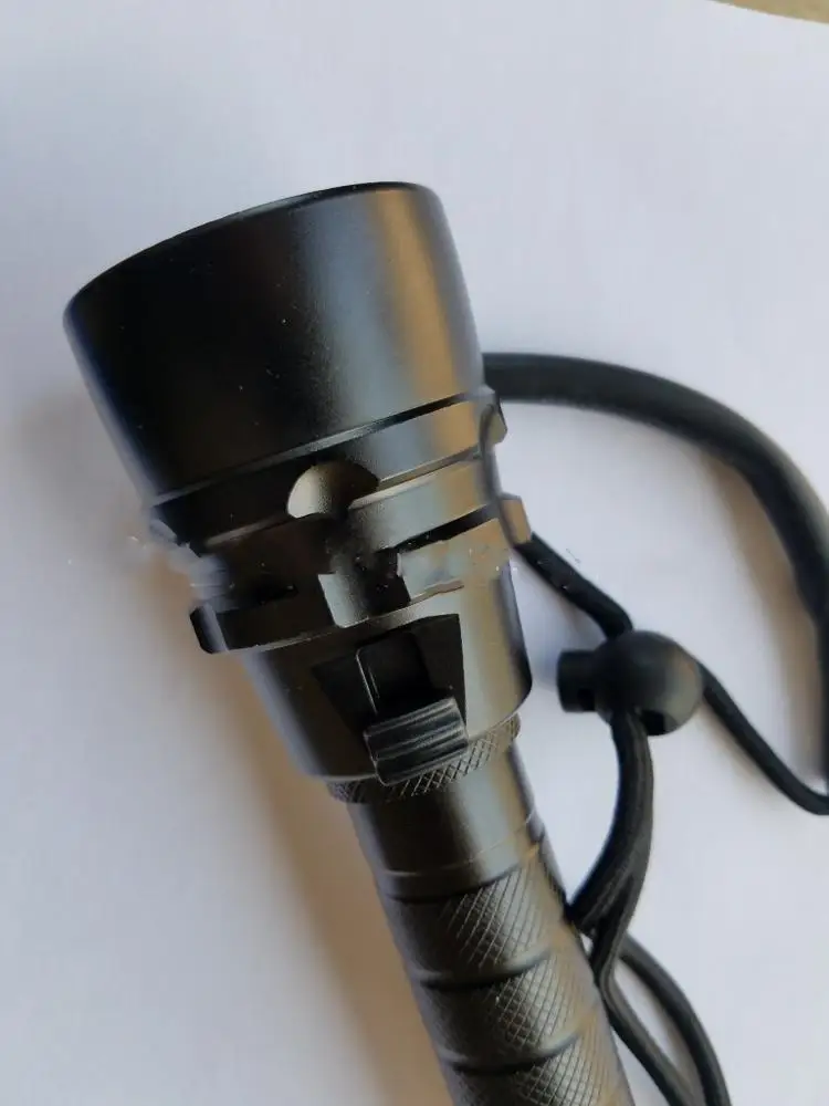 Led Scuba Diving Flashlight Torch Underwater 100M Waterproof Submarine Light