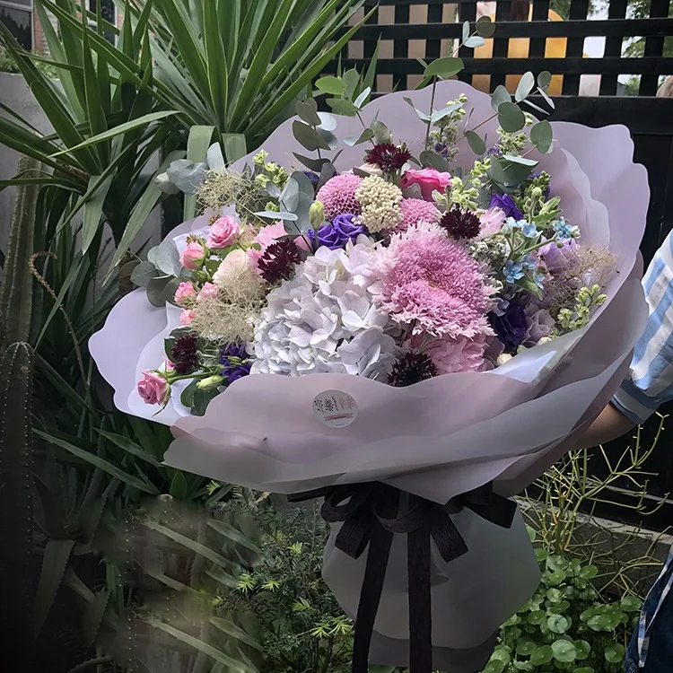 
Best-selling fresh flower packaging paper Custom Latest design foldable double layer waterproof flower wrapping paper 