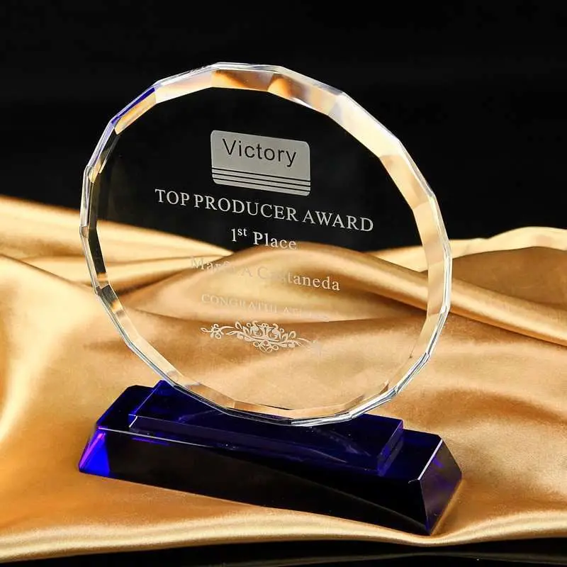 Good quality circle shape crystal trophy for souvenir etched logo Arabia market best seller