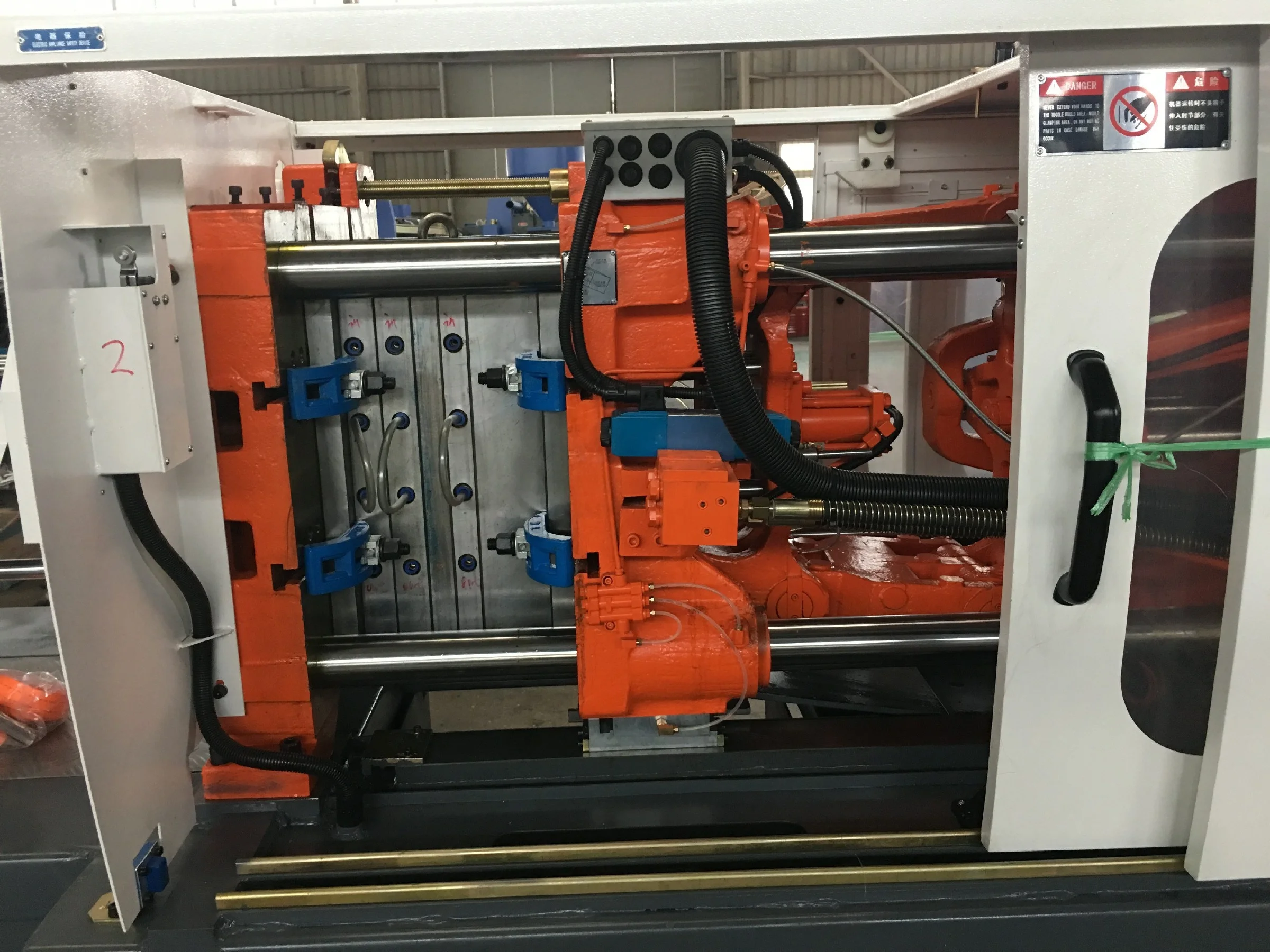 HT1100 110ton small plastic preform injection molding machine