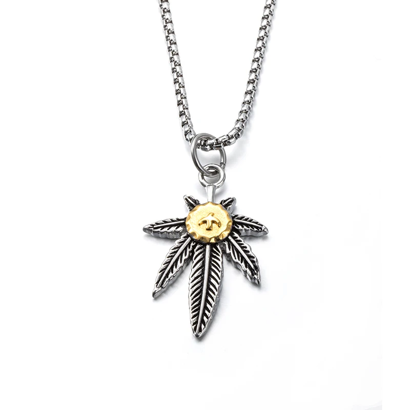 Craft Wolf Stainless Steel Women Men Flying Eagle Necklace Ornament Small batch customization Brand Fashion jewelry factory