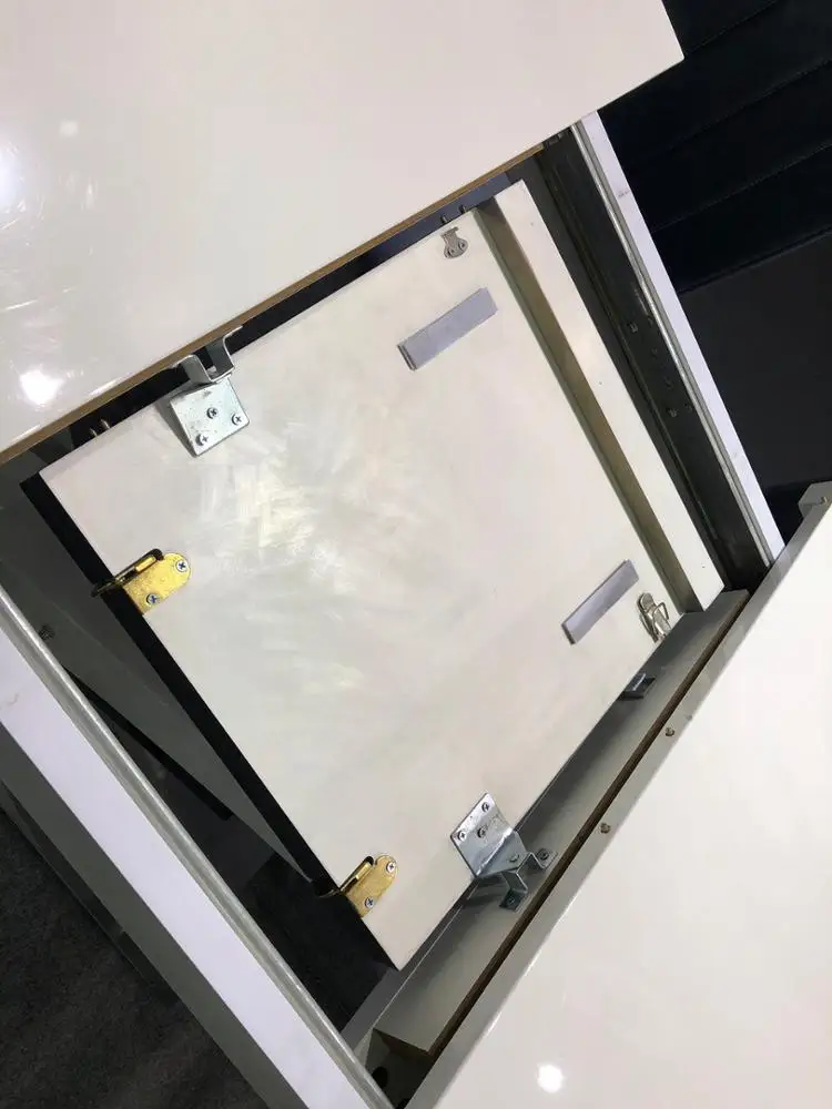 Helen wholesales cheapest high gloss new model white powder coating MDF top adjustable expandable dining table with cross leg