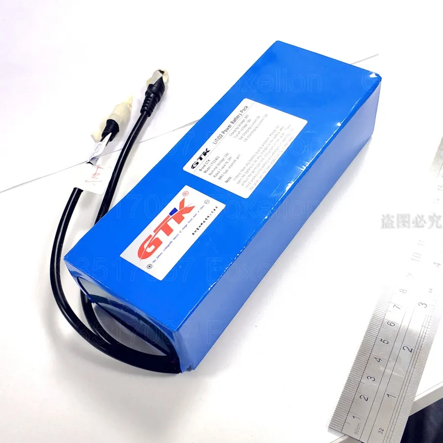 19V 19.2V 10AH 8Ah 12Ah capacity 20V 4.74A 4.5A BMS lifepo4 for tablets PC external backup Laptops Power Bank DC plug 1A charger